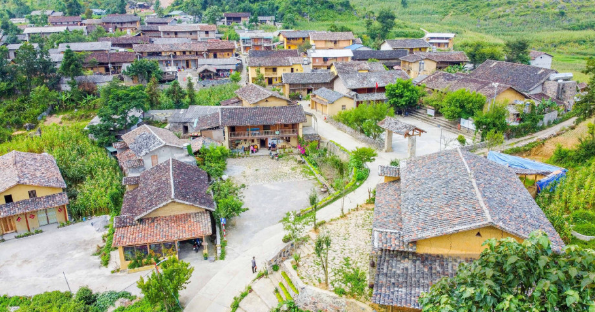 Lô Lô Chải - Viên Ngọc Ẩn Mình Dưới Chân Cột Cờ Lũng Cú